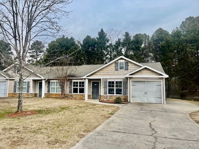 Building Photo - Melody Lane #146 &amp; 148