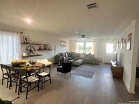 Building Photo - FULLY FURNISHED!!! 3Bed/2Bath House for Rent! Available Now! 12 or 6 month lease.