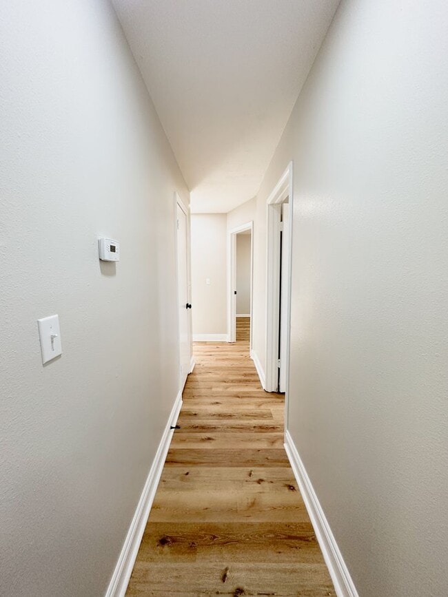 Building Photo - 3bd/2ba Fayetteville Home Available!