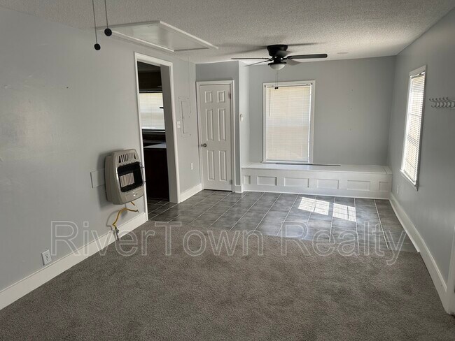 Building Photo - 1633 Orr St