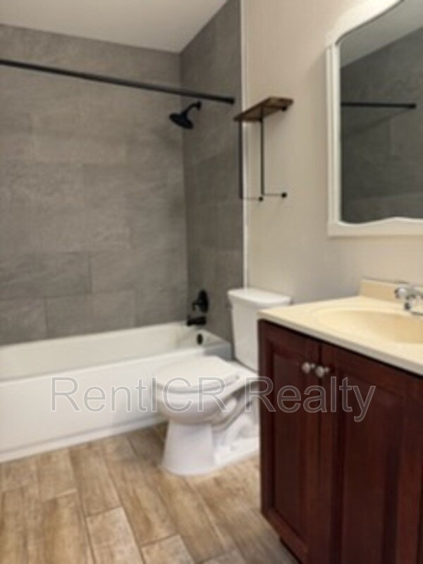 Building Photo - 8913 Wood Lake Ct