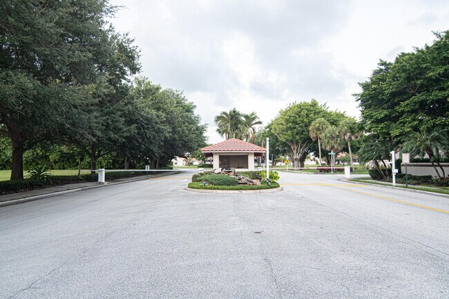 Building Photo - 8410 Brussels Way