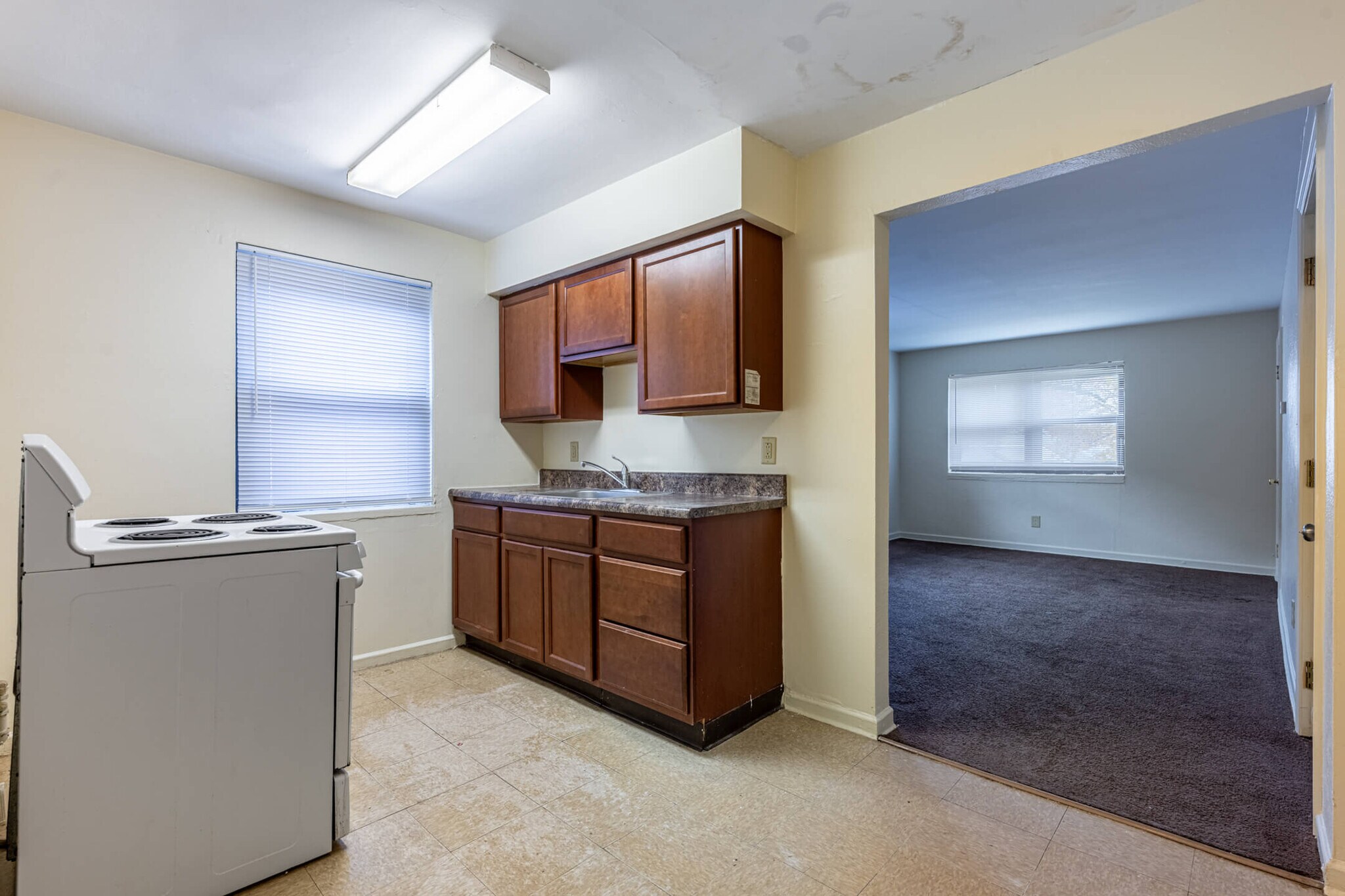 Building Photo - 108 E Norman Ave