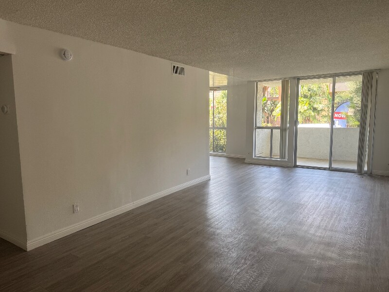 Building Photo - 4730 Natick Ave