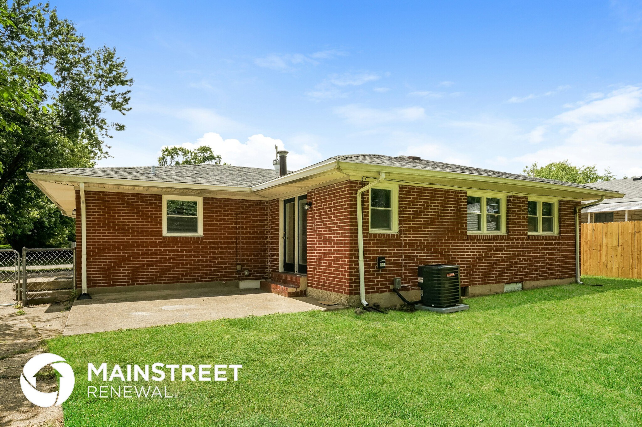 Building Photo - 2217 Thistledawn Dr