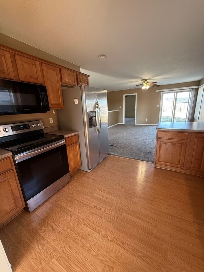 Building Photo - Spacious Home on the west side of Junction City ~ Available Early January