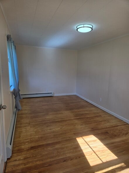 Living Room - 7 Myrtle St