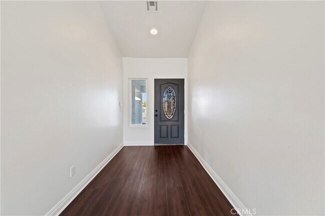 Building Photo - 68135 Encinitas Rd