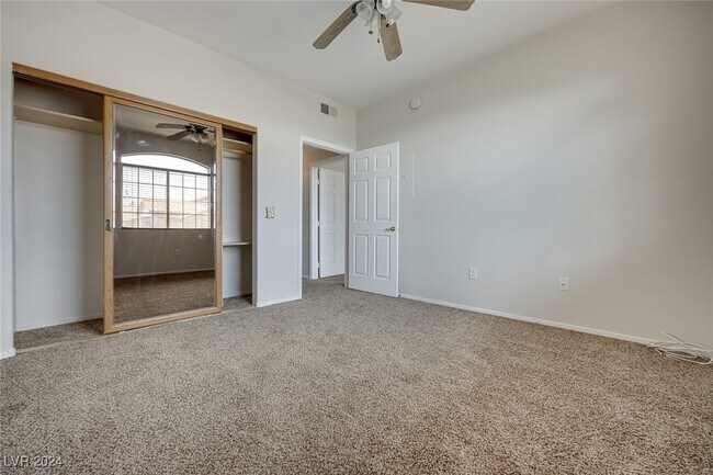 Building Photo - 75 N Valle Verde Dr