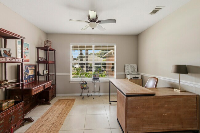 Building Photo - 855 Mande Ct