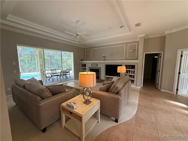 Building Photo - 12 Sweet Peas Ct