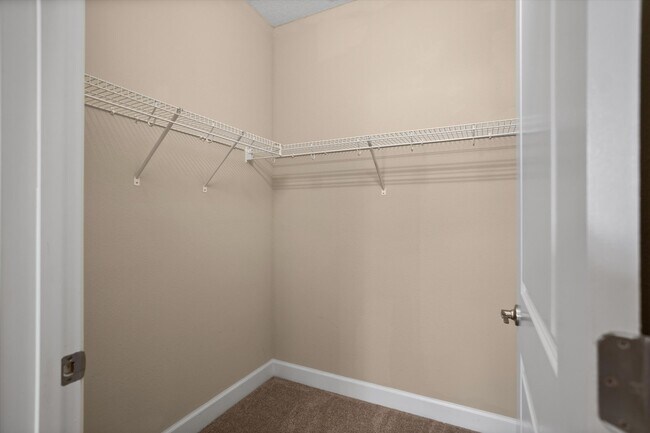 Building Photo - 5912 Anchorage Way S