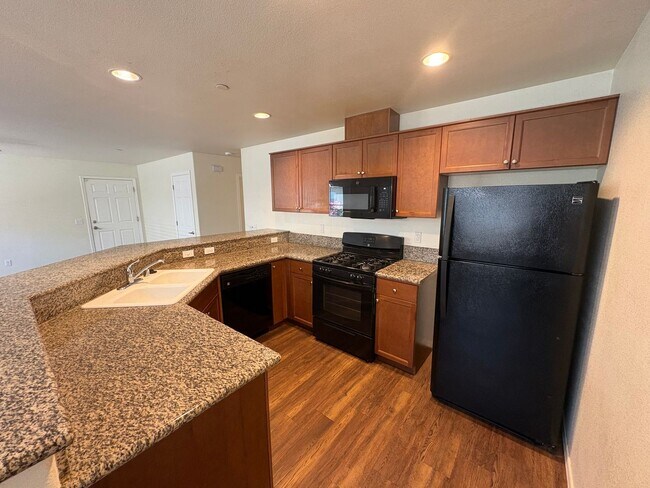 Building Photo - 2111 Bella Oaks Dr