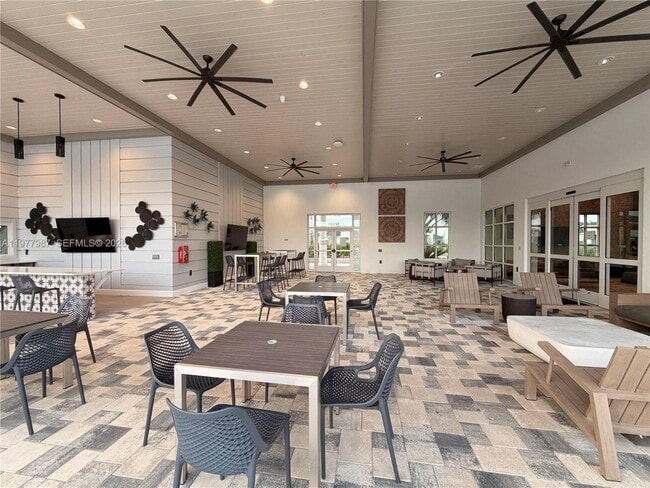 Building Photo - 12422 Rimini Wy