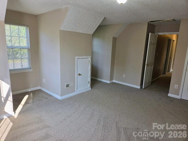 Building Photo - 5325 Timbertop Ln