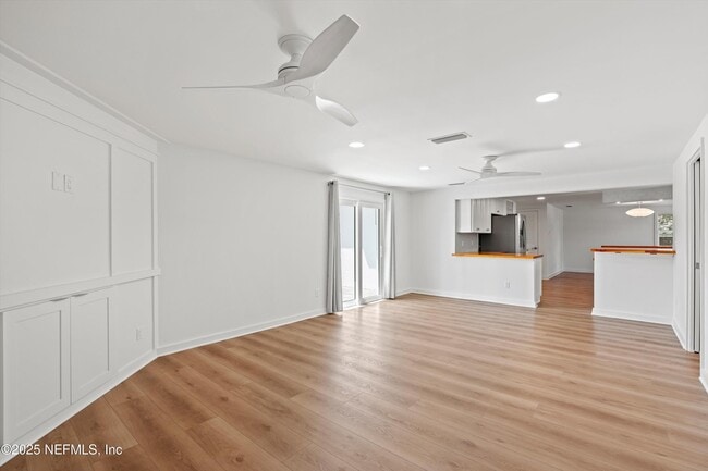Building Photo - 300 Belvedere St