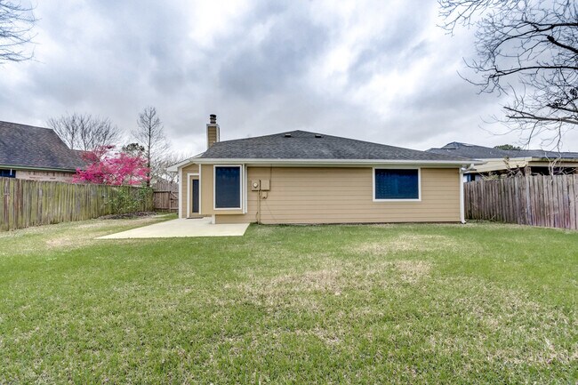 Building Photo - Charming 2 Bedroom Home in La Porte, TX