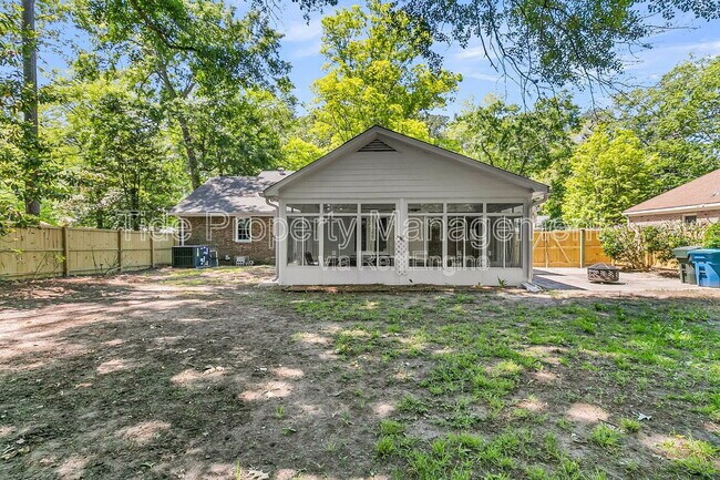 Building Photo - 109 Runnymede Ln
