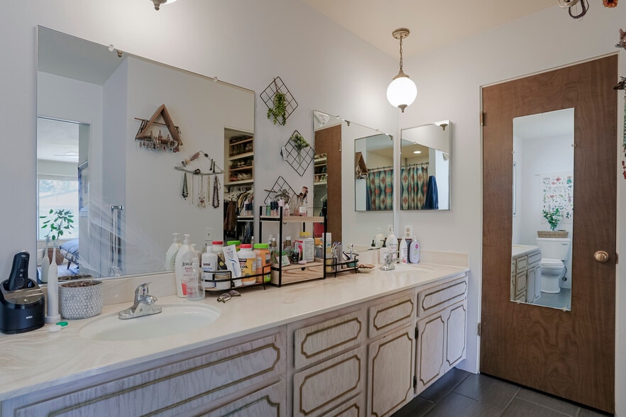 Building Photo - 1786 Autumn Dr