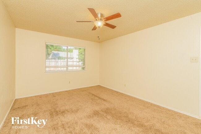 Building Photo - 4231 Glen Ridge Dr