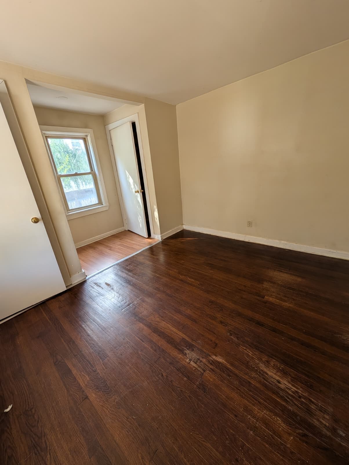 Building Photo - 81 Sylvan Ave