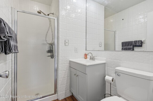 Building Photo - 1379 Winding Way