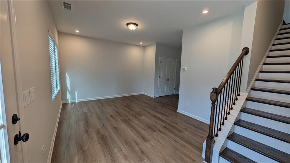 Building Photo - 3053 Beacon Bend Xing