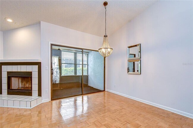 Building Photo - 2749 Countryside Blvd