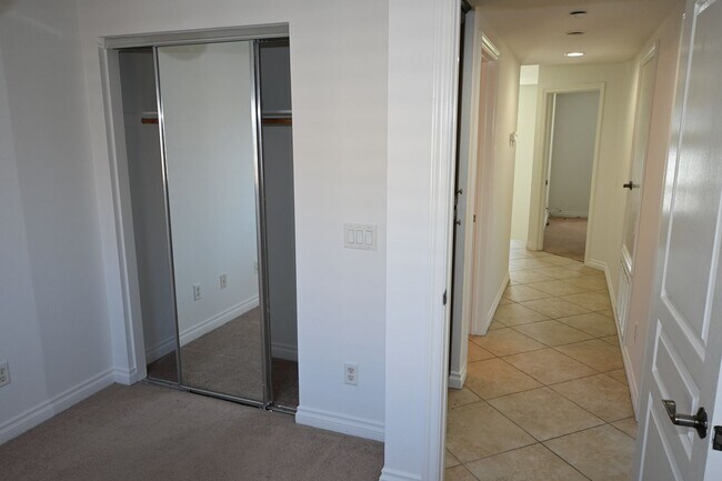 Building Photo - Spectacular Gated 3 Bed + Den, 2.5 Bath Townhouse in Newport Beach.