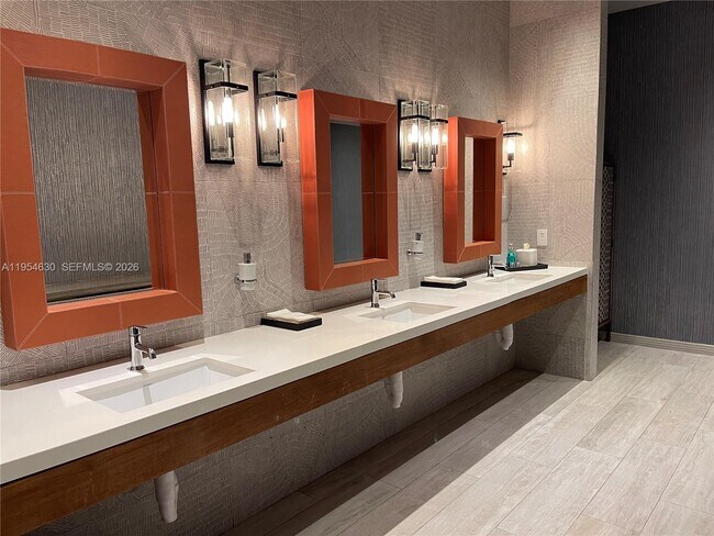 Building Photo - 2900 NE 7th Ave