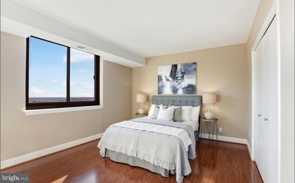 Building Photo - 5505 Seminary Rd