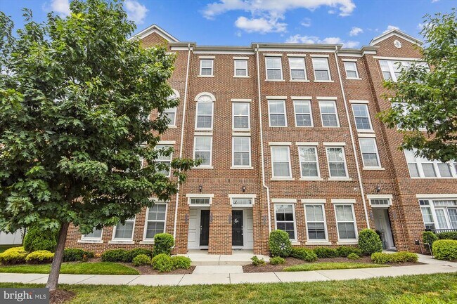 Building Photo - 3028 Rittenhouse Cir