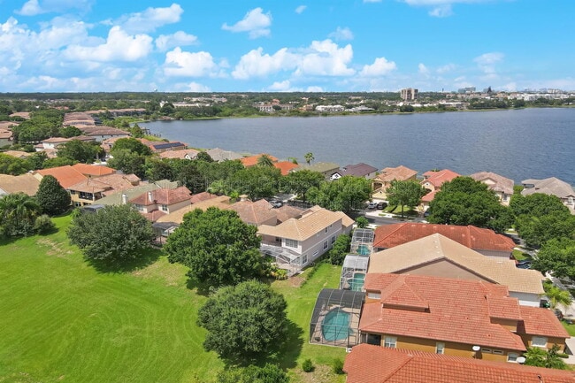 Building Photo - 8522 St Marino Blvd