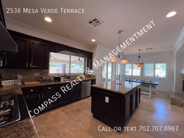 Building Photo - 2536 Mesa Verde Terrace