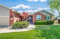 Building Photo - 2431 E Eastridge St