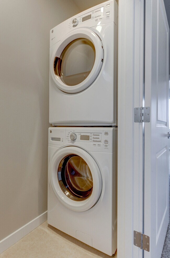 Building Photo - You’ll Love the Floor Plans. Find your new home with us!