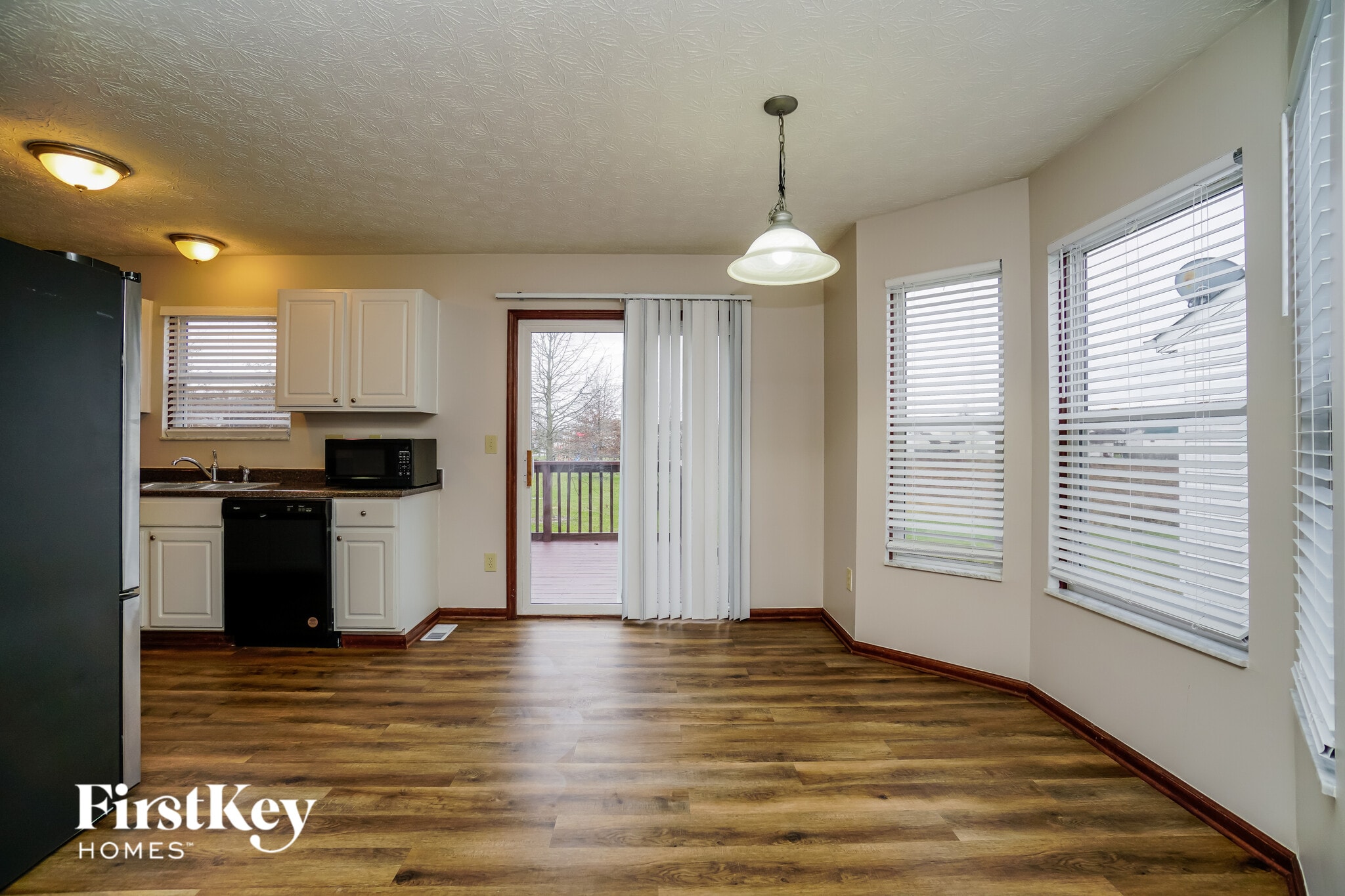 Building Photo - 455 Dover Pond Dr