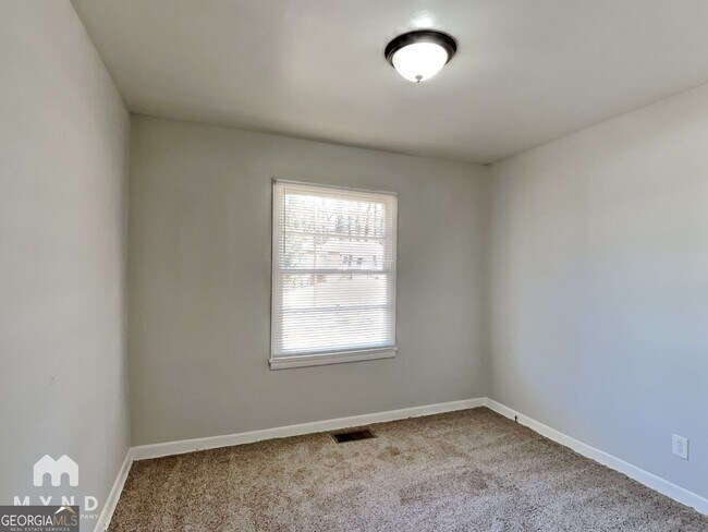 Building Photo - 3791 Clovis Ct NW