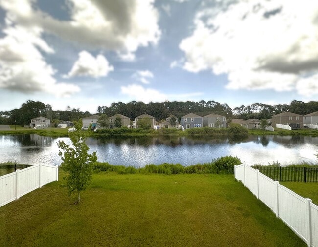 Building Photo - 131 Ashwood Cir