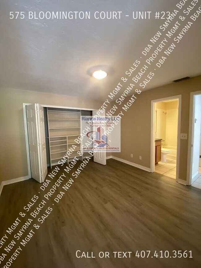 Building Photo - 575 Bloomington Ct
