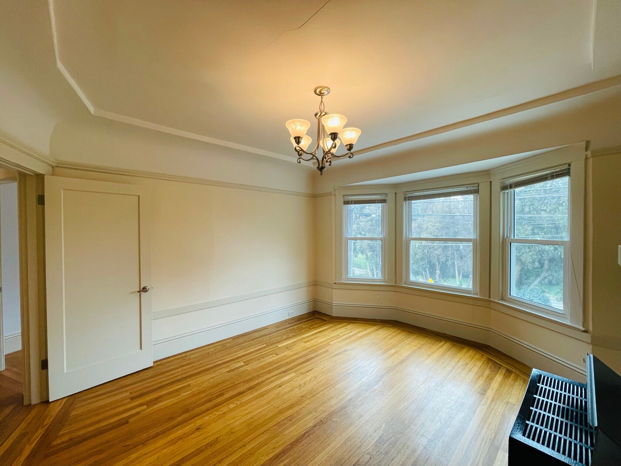 Building Photo - 1309 Kansas St