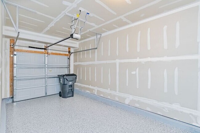 Building Photo - 307 Christiane Way