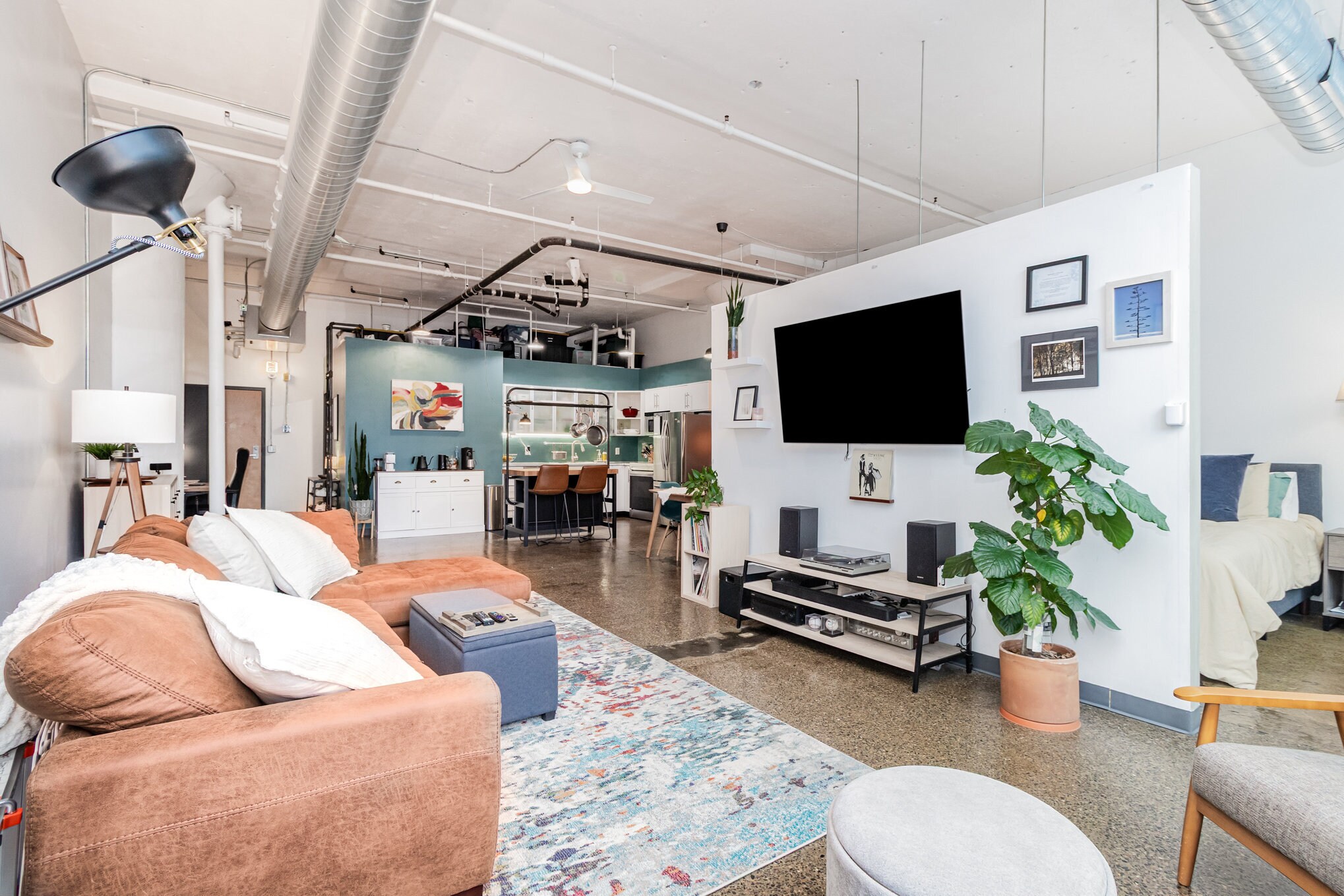 Building Photo - 500 Robert St N