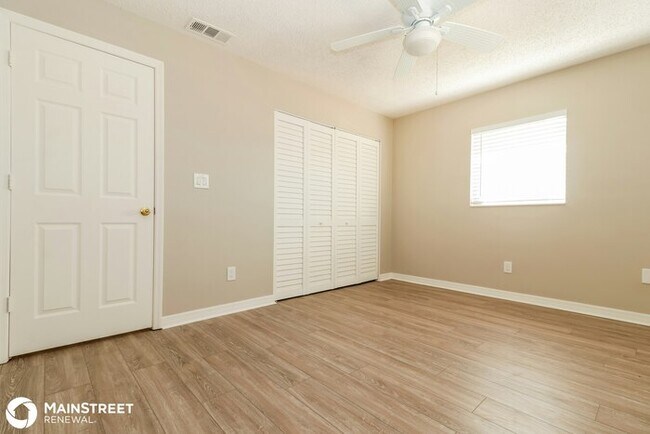 Building Photo - 1411 Cromwell Dr, Tarpon Springs, FL 34689