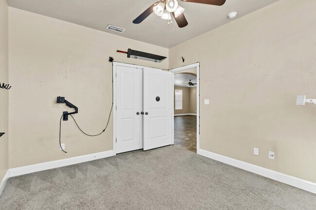 Building Photo - 1744 Boise Dr