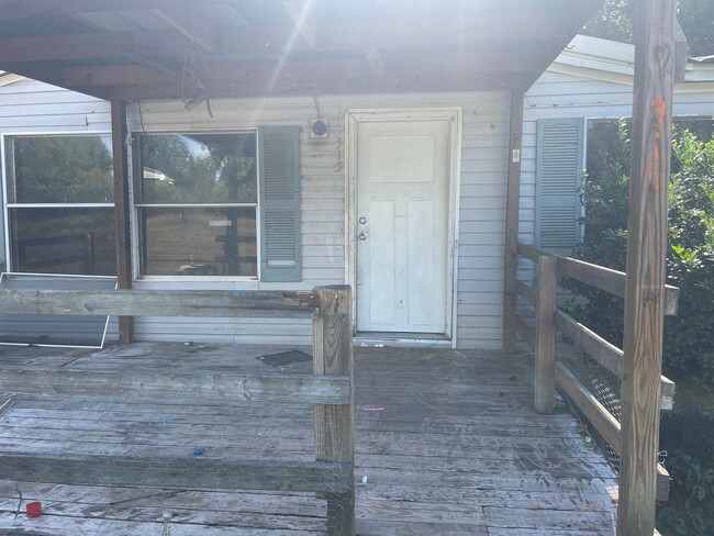 Primary Photo - 3 or 4 BR, 2 Bath 1,680 sq ft doublewide m...