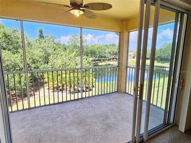 Building Photo - 904 Casa Del Lago Way