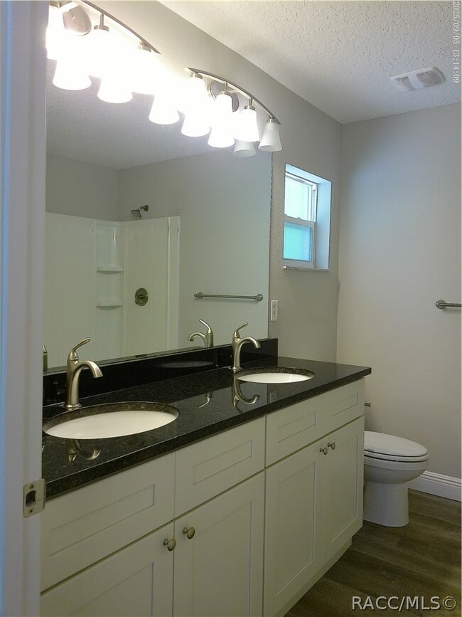 Building Photo - 9252 N Agatha Dr
