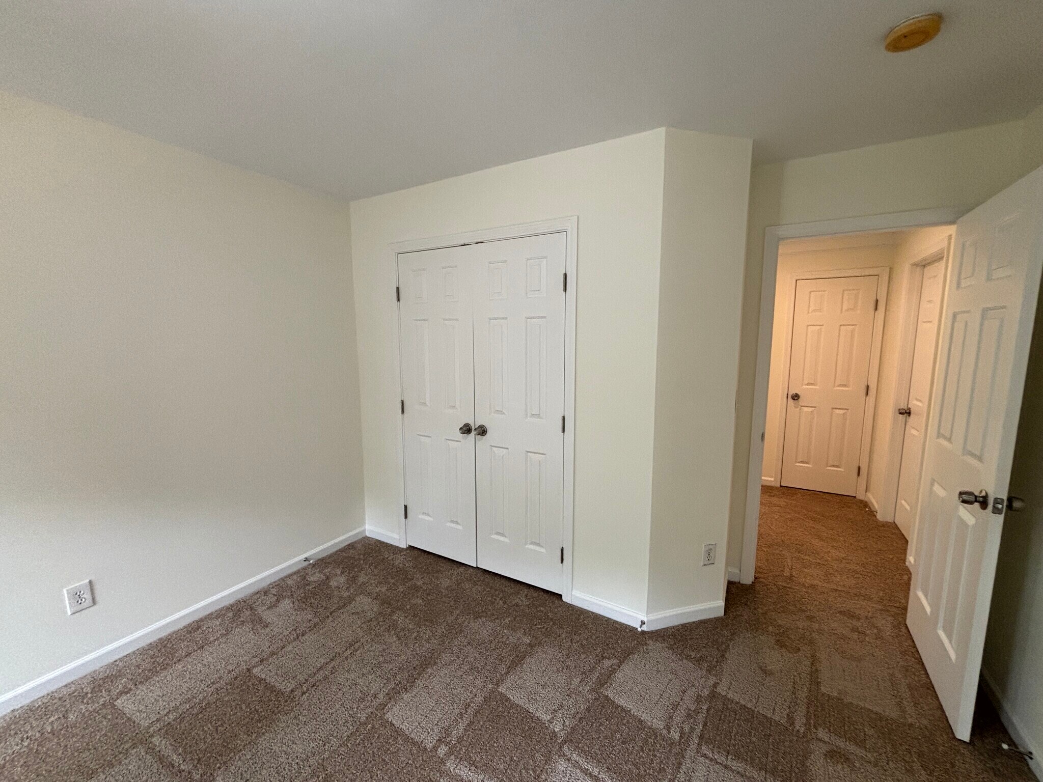 Building Photo - 15938 Wayland Dr