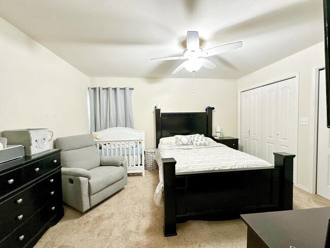 Building Photo - 5418 Montevista Dr